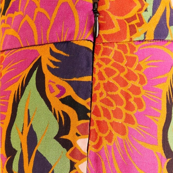 FARM Rio Multicolor Floral Boot Cut Pants - Picture 4 of 10